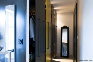 pauline_moussier_architecture_interieur_design_©francisguillard_dressing_coulissant_rangement